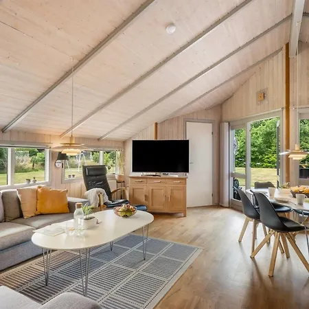 Сasa de vacaciones Kuisma - 11km From The Sea By Interhome *